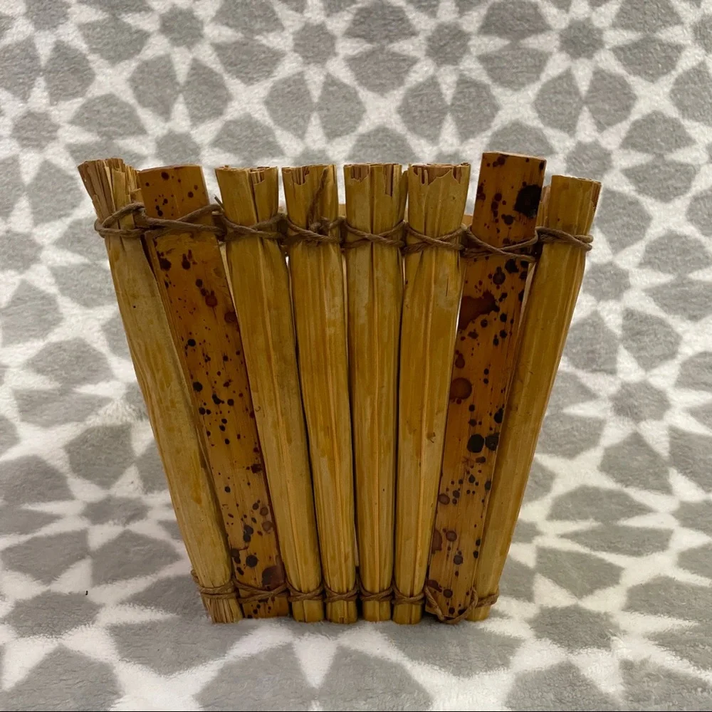 🌸 5 for $25 // Vintage straw seagrass wicker basket